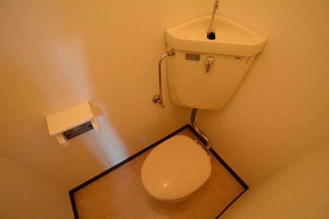 トイレ　コンパクトで使いやすいトイレです♪