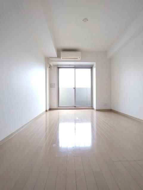 居室・リビング　※別部屋参考写真