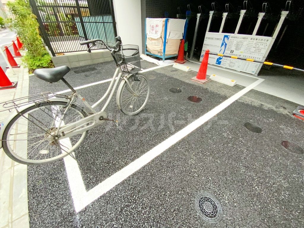 駐車場　駐車場