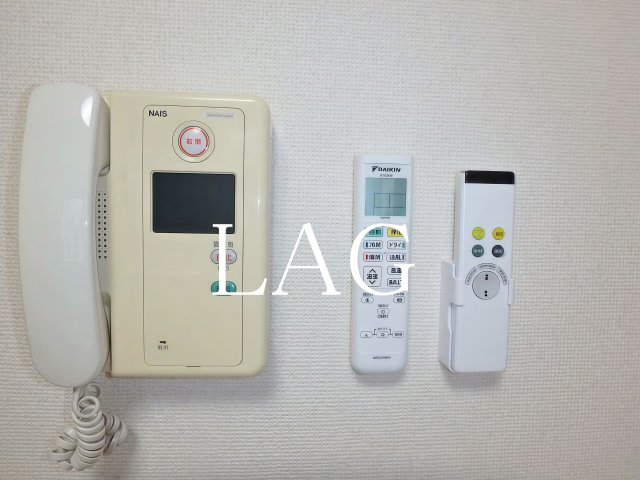 その他設備　モニター付きインターホンです。