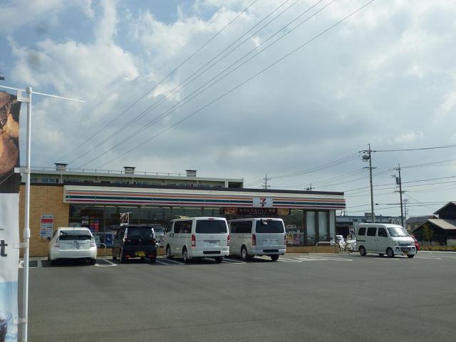 コンビニ　セブンイレブン豊川蔵子６丁目店（コンビニ）まで390m