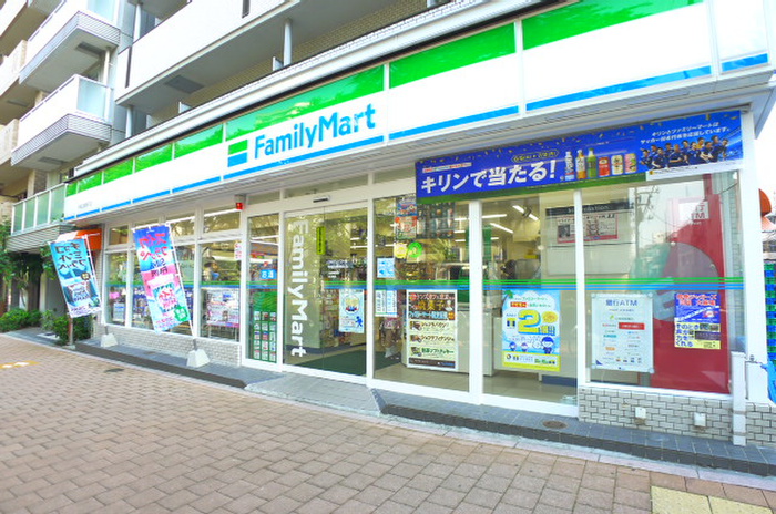 コンビニ　ファミリーマート（コンビニ）まで281m