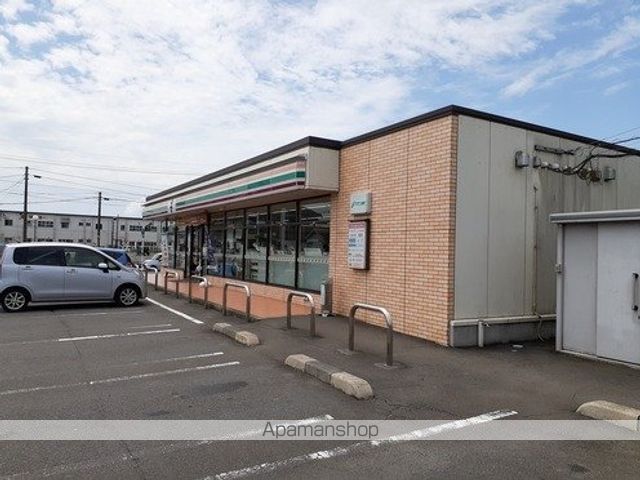 コンビニ　セブンイレブン国分重久店（コンビニ）まで1000m