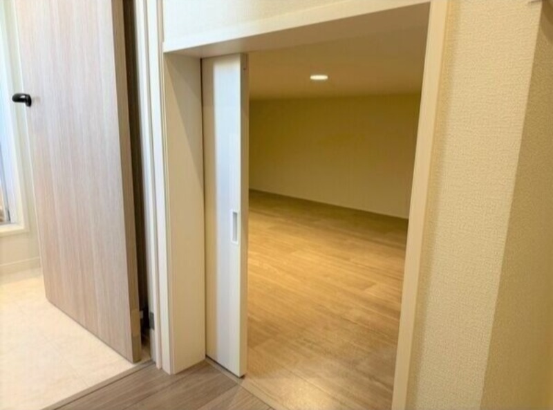 収納　図面と現状に相違がある場合には現状を優先
