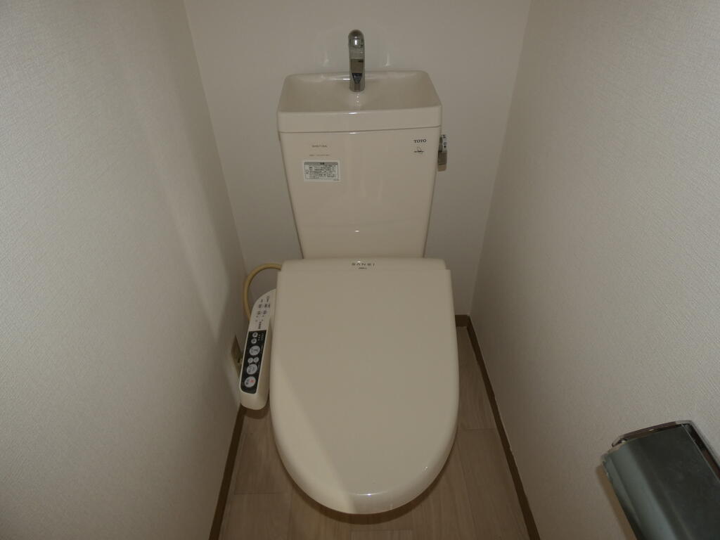 トイレ　参考写真