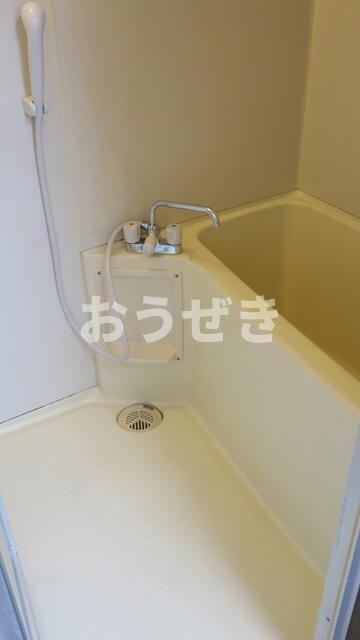 バス・シャワールーム　?
