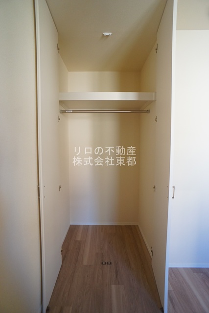 収納　衣類や小物整理がラクラク♪高さのあるクローゼット！