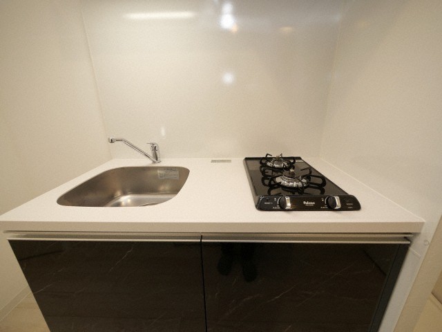 キッチン　コンパクトなキッチンで掃除もラクラク