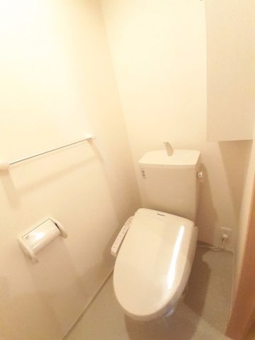 トイレ　落ち着いたトイレです