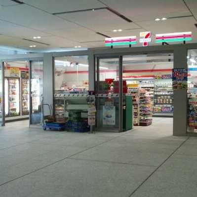 コンビニ　セブンイレブン 野村不動産新横浜ビル店（コンビニ）まで237m