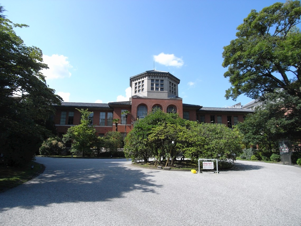 大学・短大　私立同志社女子大学（大学・短大）まで1973m
