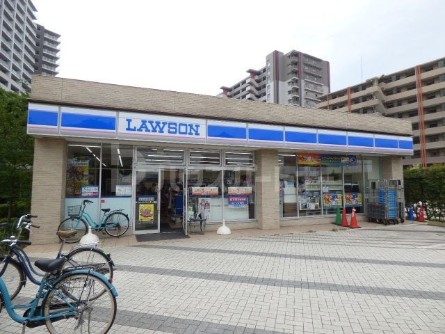 コンビニ　ローソンクレストシティ浦安店（コンビニ）まで440m