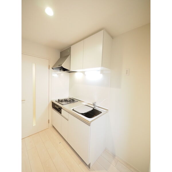キッチン　※別部屋参考写真、現況優先※