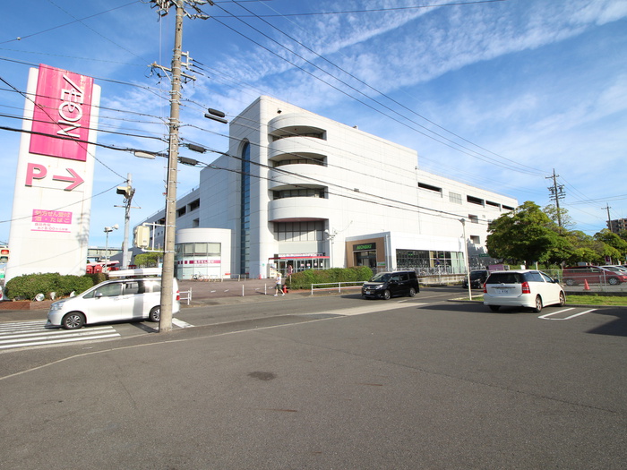 スーパー　イオン南陽店（スーパー）まで215m