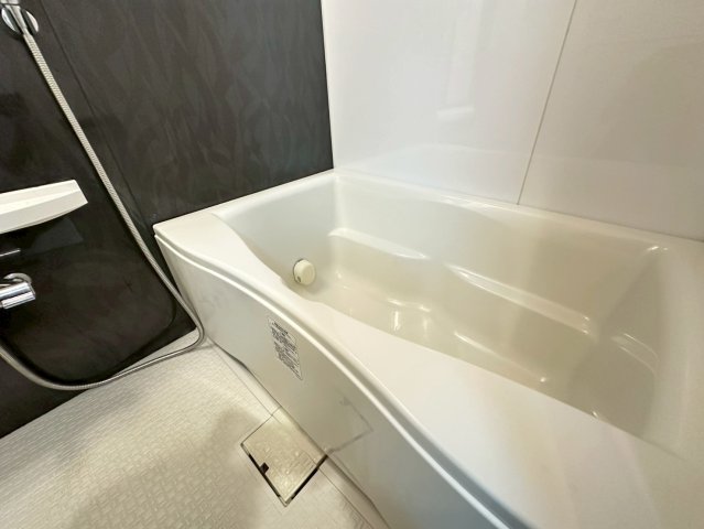 バス・シャワールーム　詳細は、RISUMO江坂本店までお問合せください♪