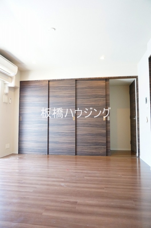 収納　ウォークインクローゼット