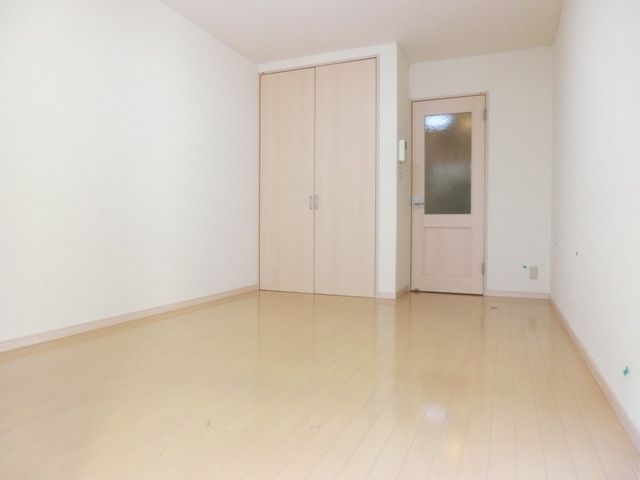 その他部屋・スペース　洋室７．５帖フローリングのお部屋です