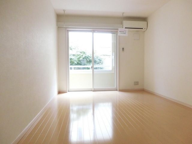 居室・リビング　洋室７．５帖フローリングのお部屋
