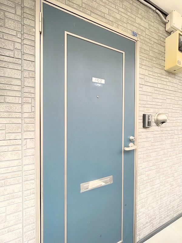 玄関　玄関外側