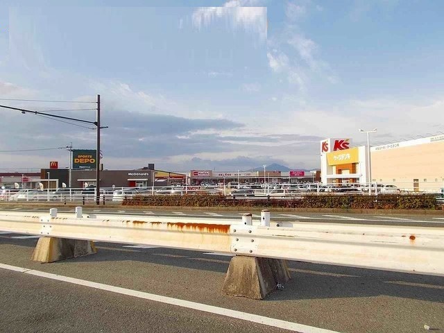 ショッピングセンター　クロス２１ＵＴＯ（ショッピングセンター）まで2500m