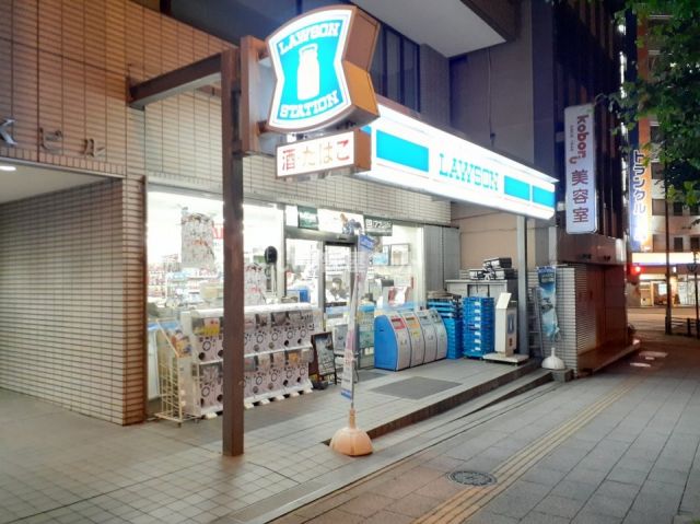 コンビニ　ローソン 神田明神店（コンビニ）まで106m
