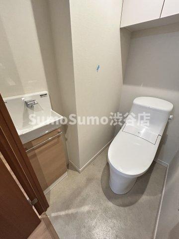 トイレ　清潔感のあるトイレです