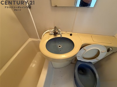 洗面設備　浴室内に洗面台付き！