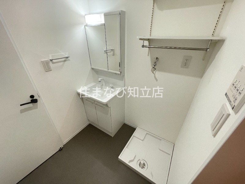 洗面設備　同型別部屋写真