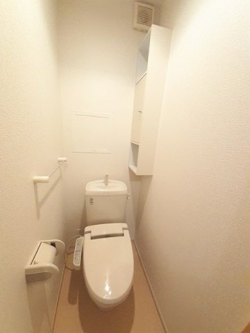 トイレ　ゆったりとした空間のトイレです