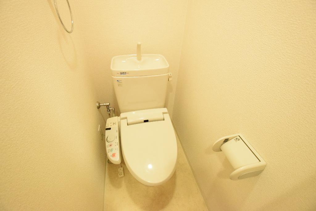 トイレ　シャワー付トイレ