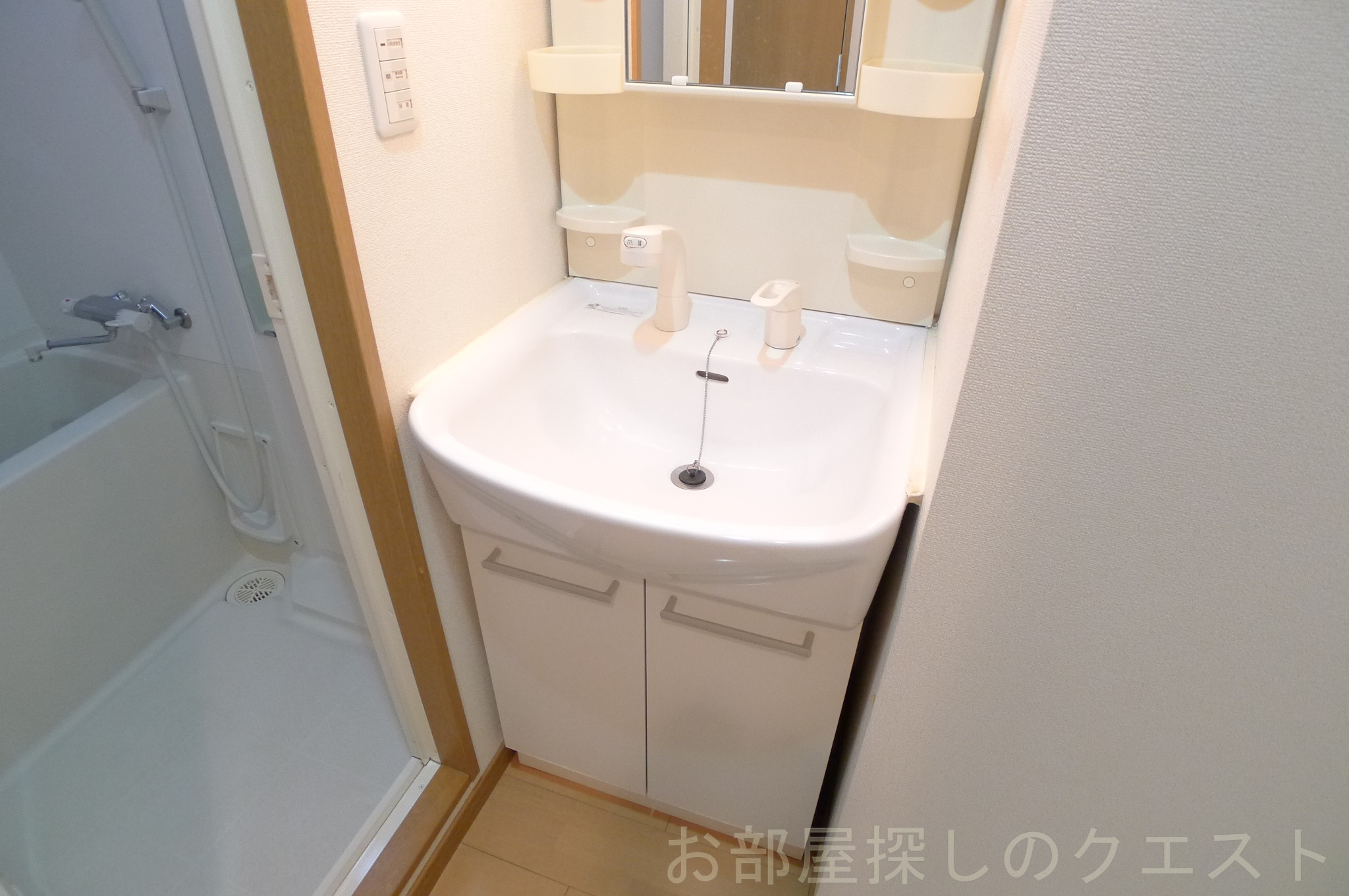 洗面設備　（写真は同仕様）