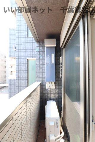バルコニー　バルコニーからの眺めを楽しみながら食事をしませんか