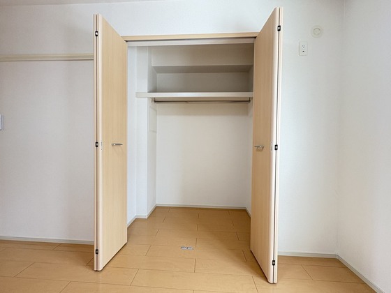 収納　※別部屋の写真です