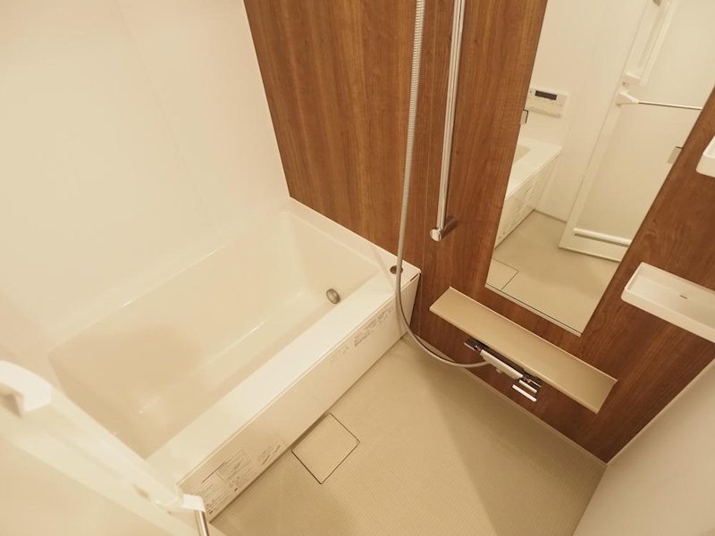 バス・シャワールーム　別部屋の参考写真となります