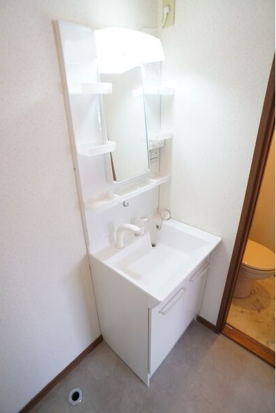 洗面設備　※写真は101です。