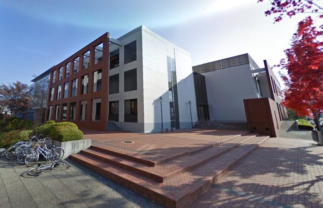 大学・短大　私立山梨学院短期大学（大学・短大）まで3349m