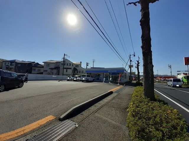 コンビニ　ローソン 高知鴨部店（コンビニ）まで550m