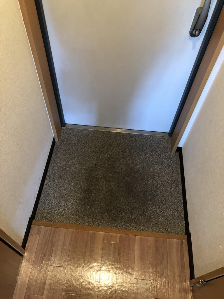 U-ro勝山の玄関写真