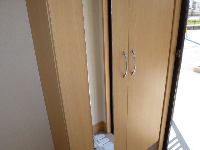 玄関　シューズボックス
