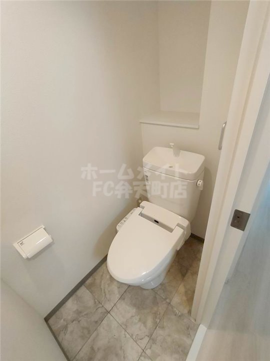 トイレ　ゆったりとした空間のトイレです