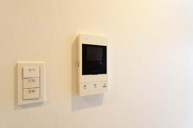 セキュリティ　モニター付きインターホンです