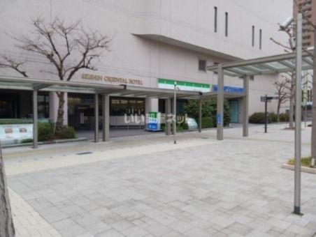 コンビニ　ファミリーマート 西神オリエンタルホテル店（コンビニ）まで461m