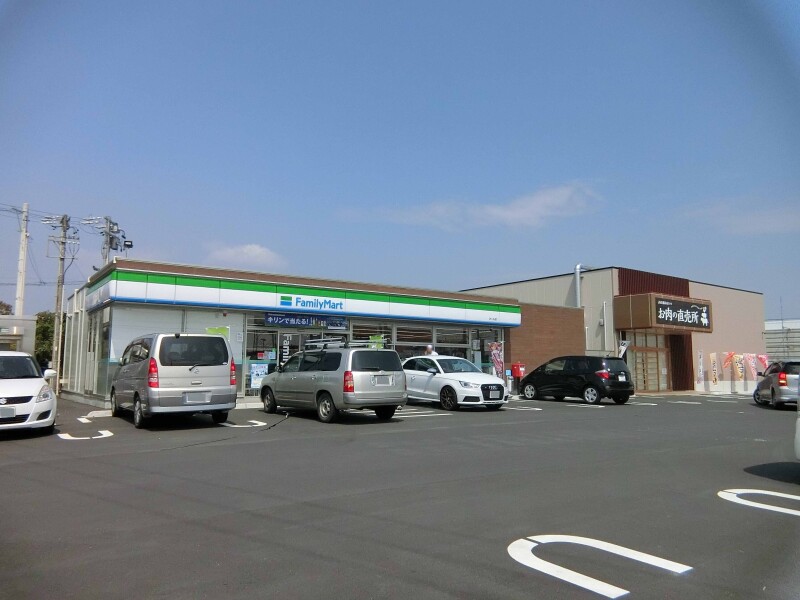 コンビニ　ファミリーマートみくも店（コンビニ）まで368m