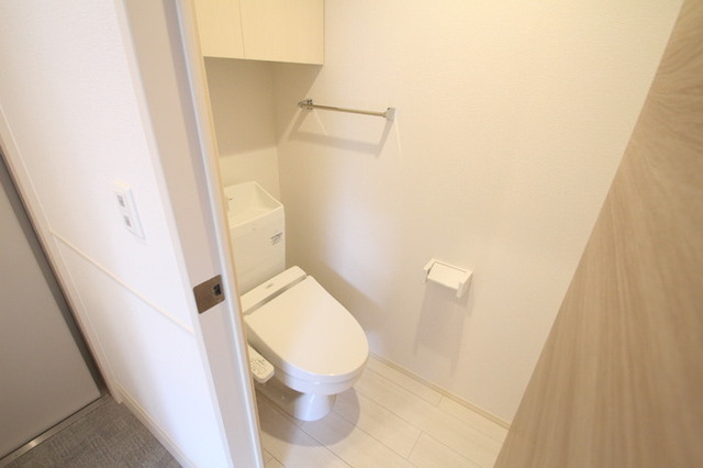 トイレ　トイレは温水洗浄便座付き♪