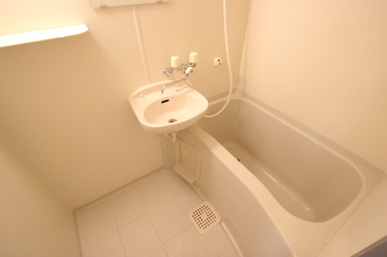 洗面設備　※別部屋の写真です