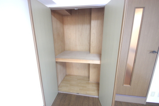 収納　※別部屋の写真です