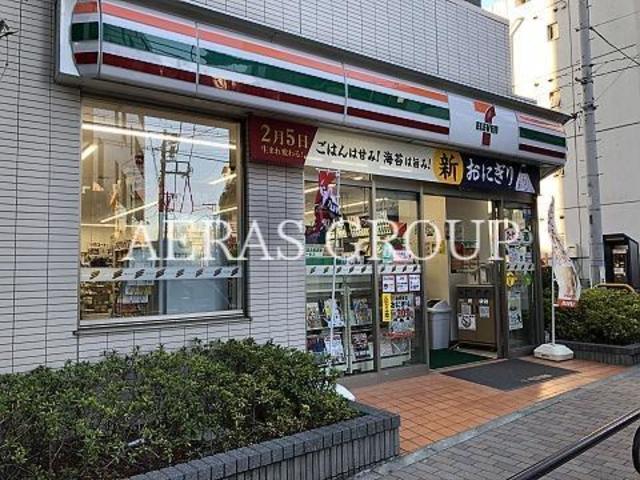 コンビニ　セブンイレブン文京湯島2丁目店（コンビニ）まで155m