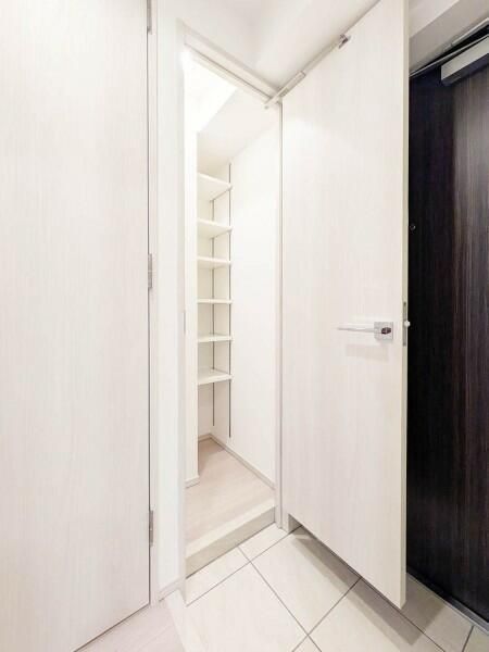 玄関　シンプルで使いやすい玄関です