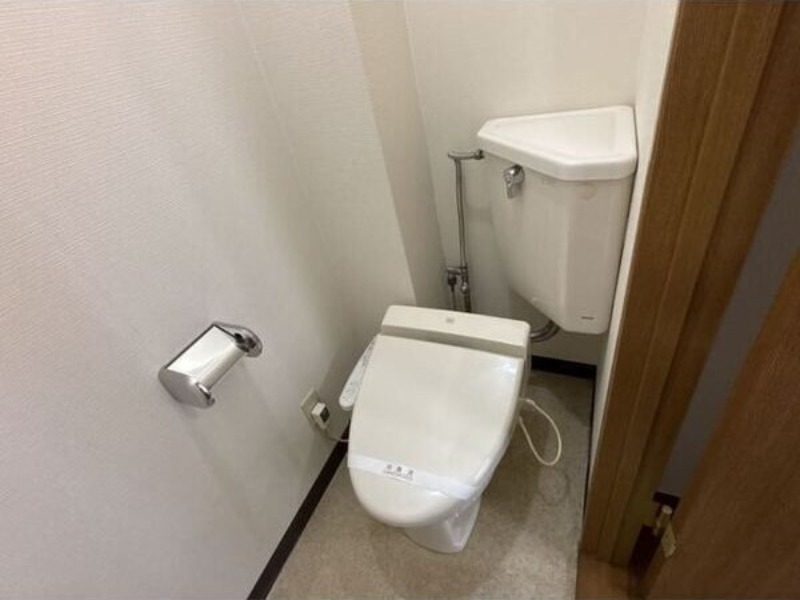 トイレ　図面と現状に相違がある場合には現状を優先