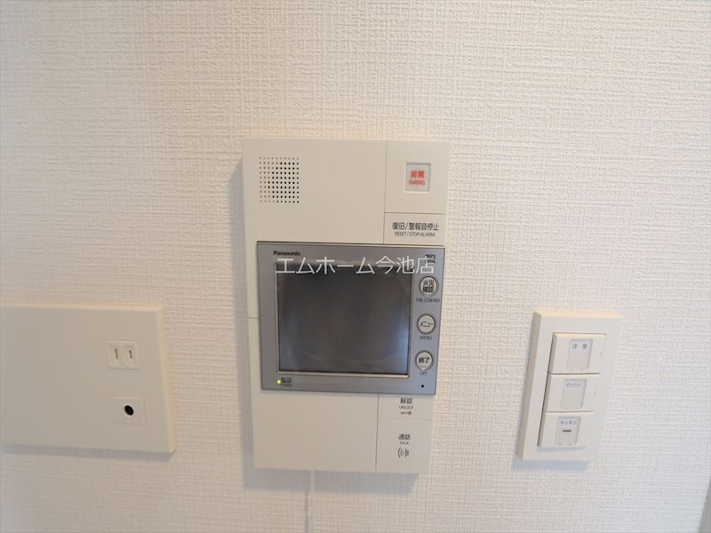 セキュリティ　TVモニター付インターホン